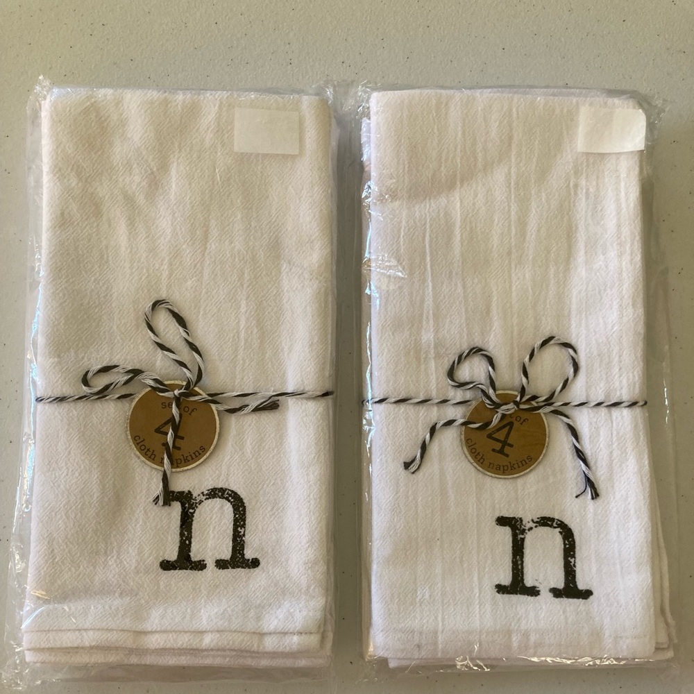 Mud Pie Initial “n” Cloth Napkins